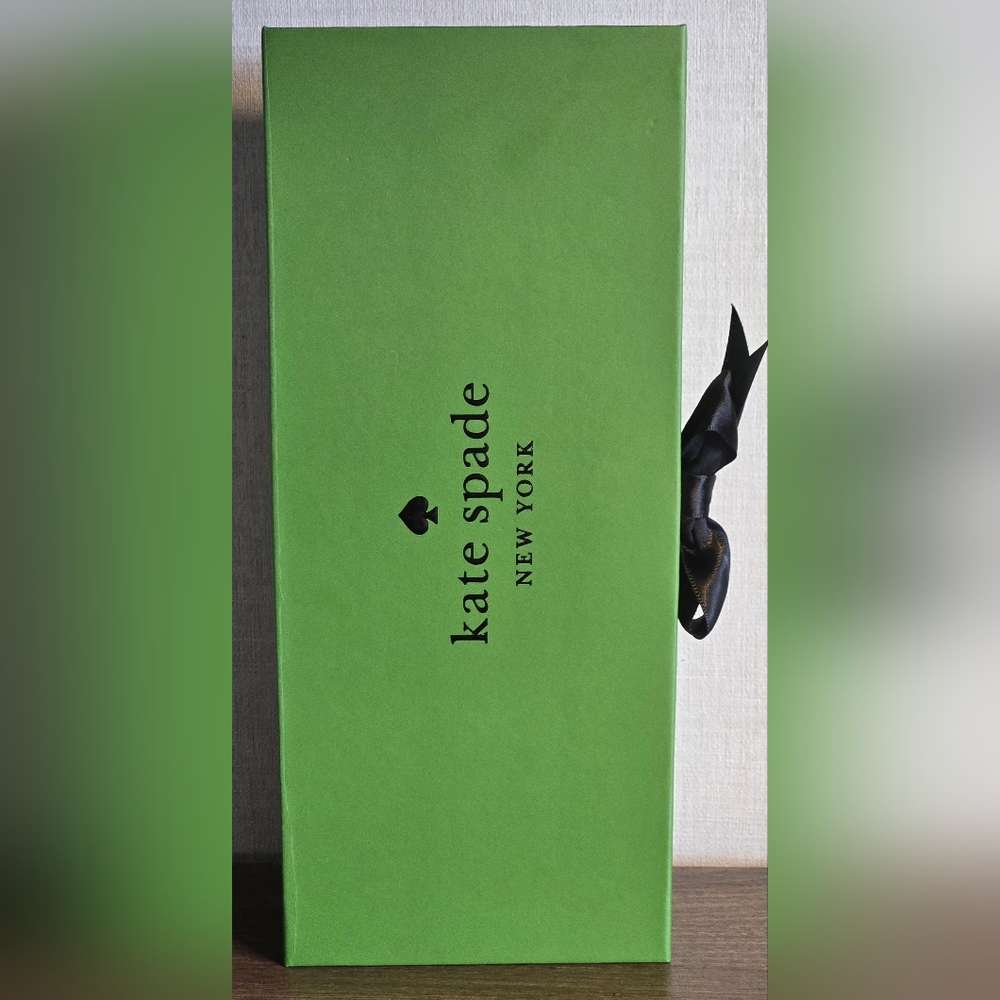 Kate Spade 3 Pairs Cozy Low Cut Socks Gift Set - Picture 4 of 6